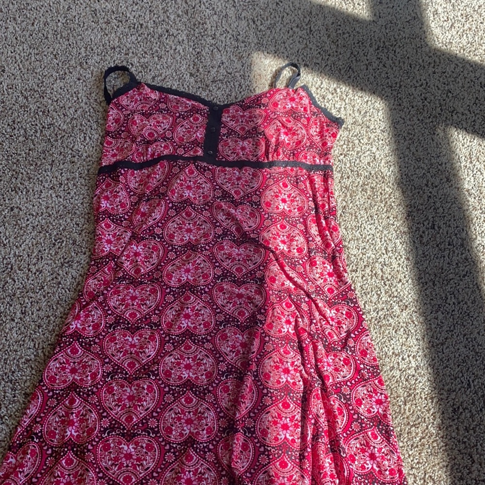 flowy pink and black dress